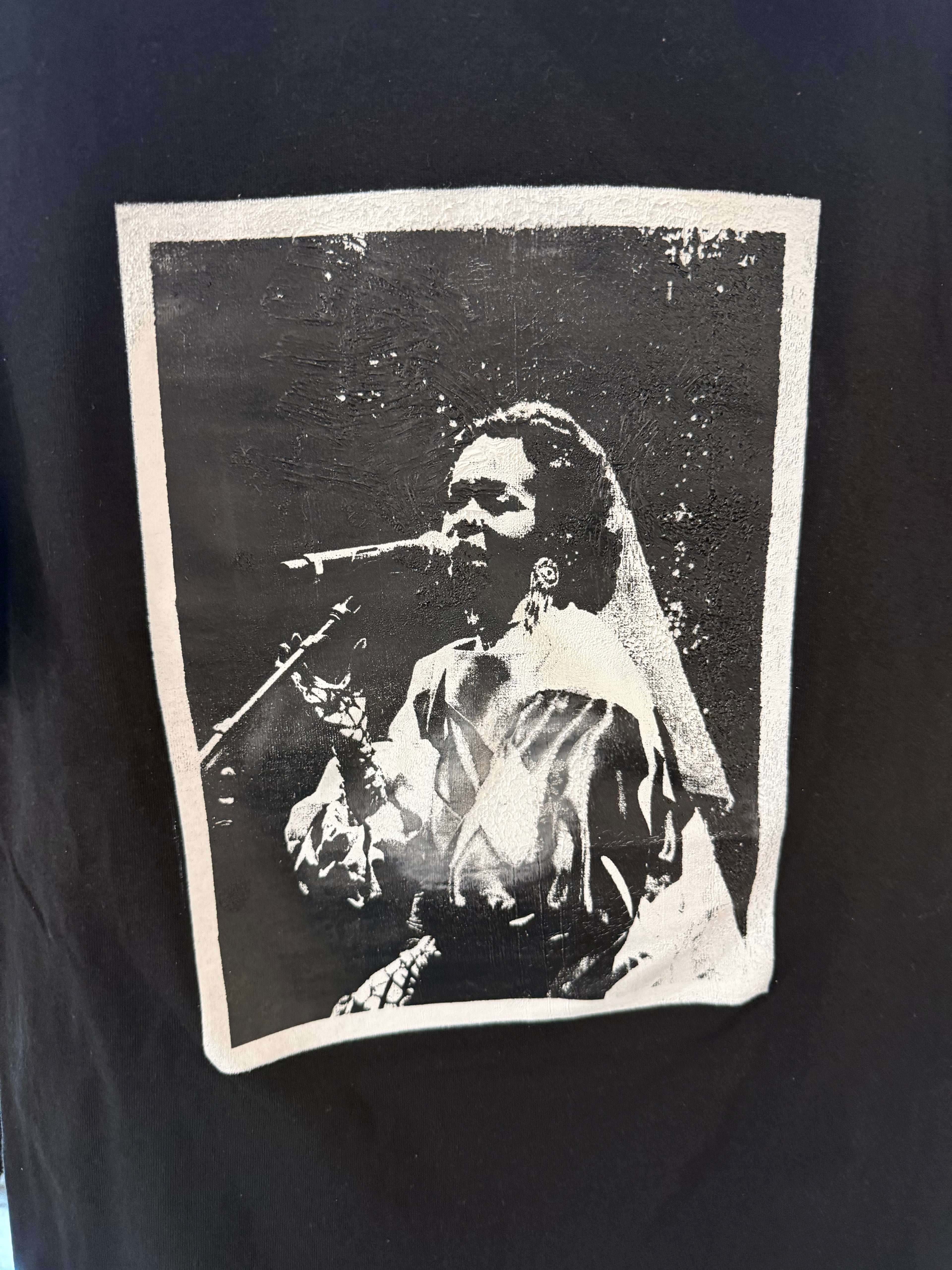 Lauryn Hill shirt